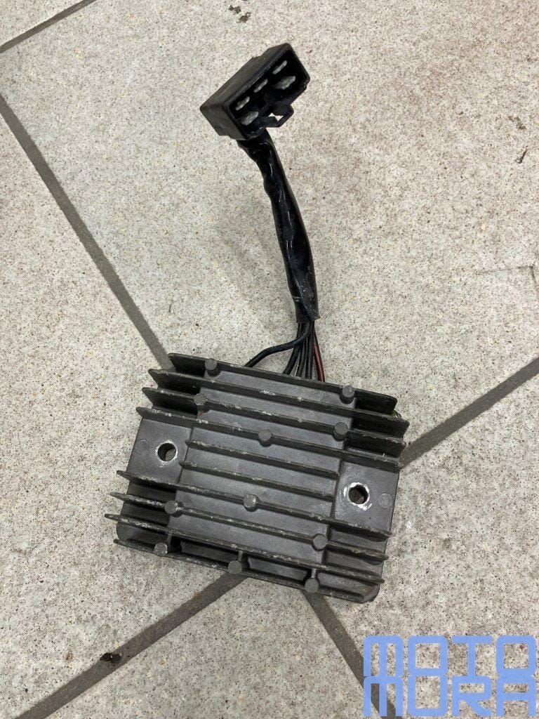 Spanningsregelaar Suzuki GSXR 600 en 750 K4 K5 2004 2005 rec, Motoren, Gebruikt, -, -, Ophalen of Verzenden