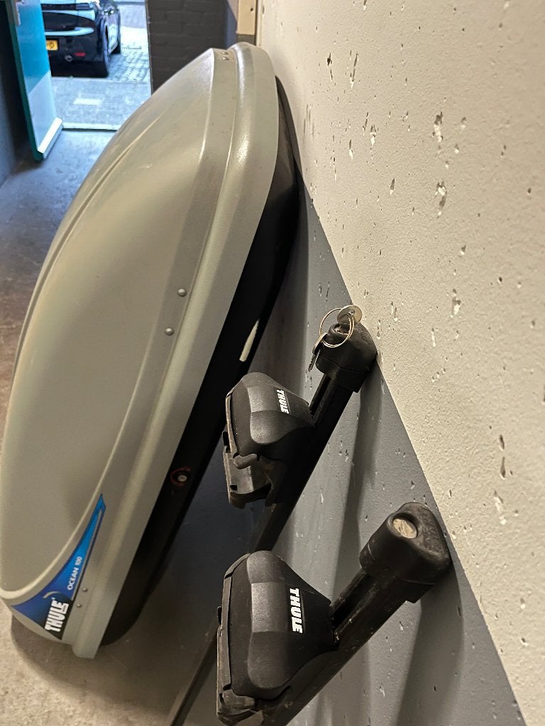 Thule Dakkoffer Ocean 100 incl Thule Dakdragers, Auto diversen, Dakkoffers, Ophalen, Zo goed als nieuw