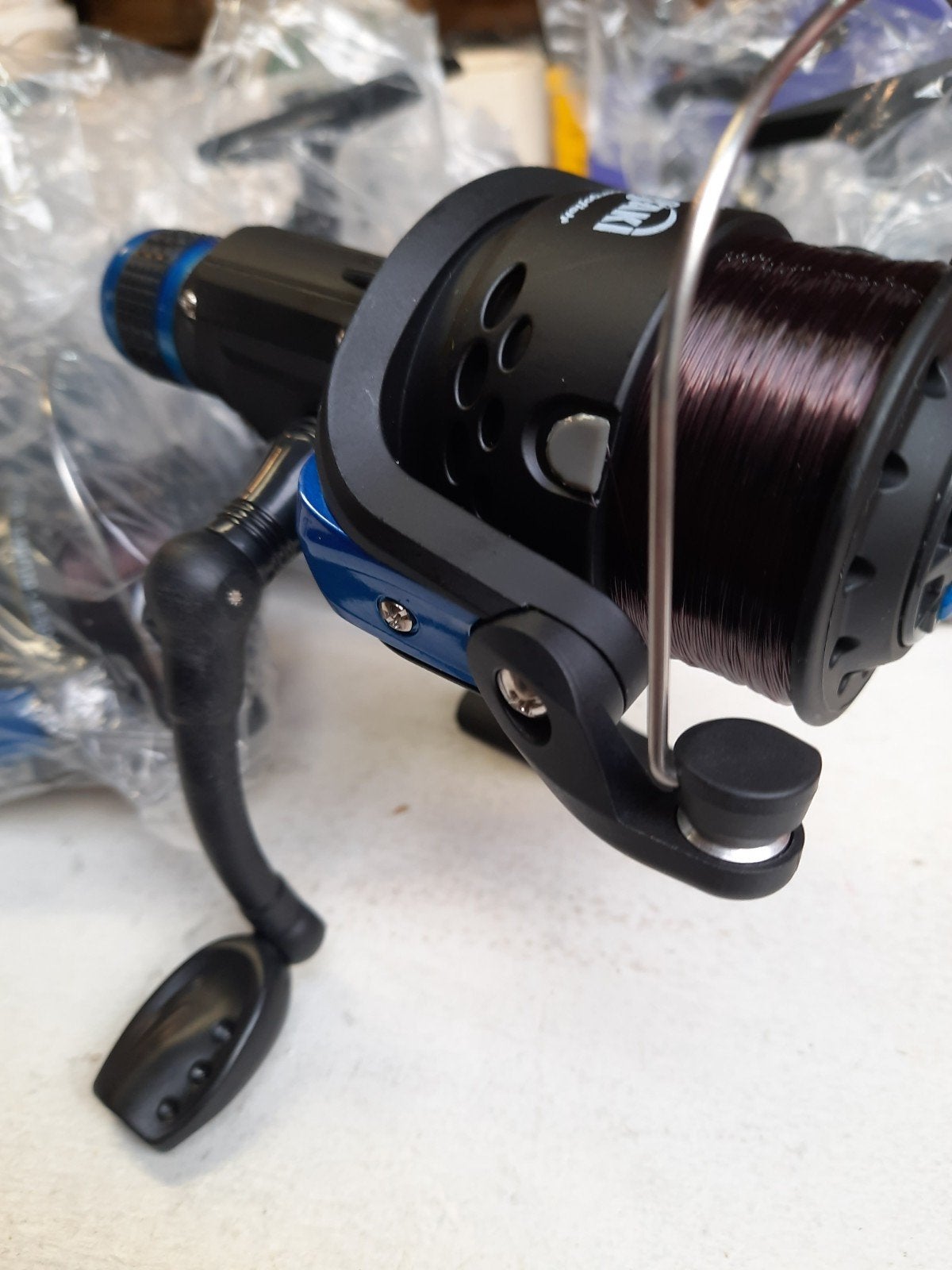 Partij van 8 kamasaki thunder werpmolens. Incl. Nylon, Molen, Nieuw, Ophalen of Verzenden, Kamasaki