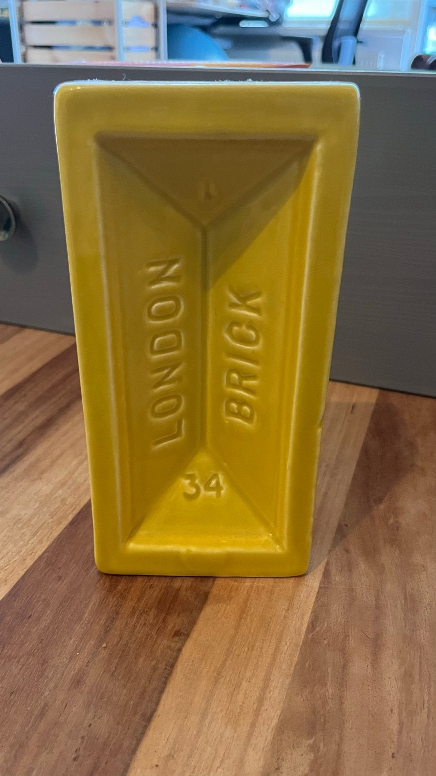 Stolen Form - London Brick Vase (Yellow) - geel, Verzenden