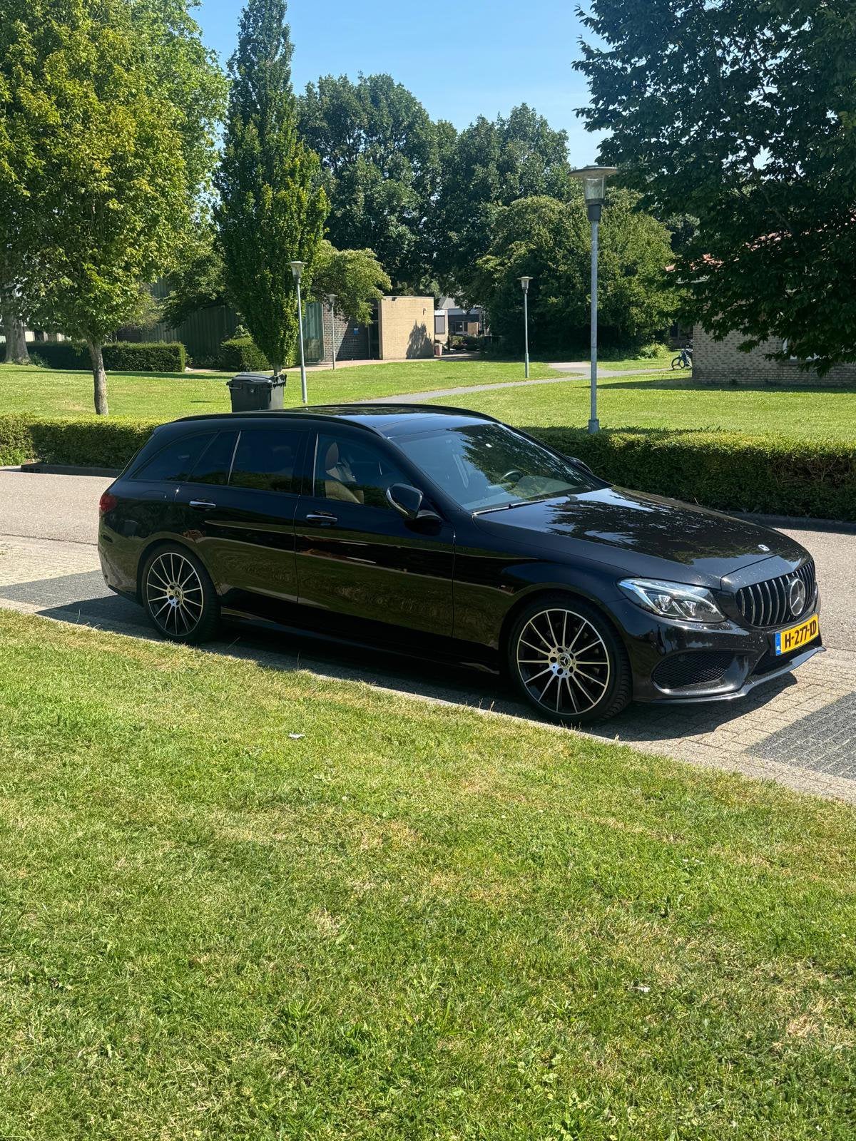 Mercedes-Benz Obasidian Black metaliic C-Klasse C220, Auto's, Automaat, Achterwielaandrijving, 1800 kg, 4 cilinders
