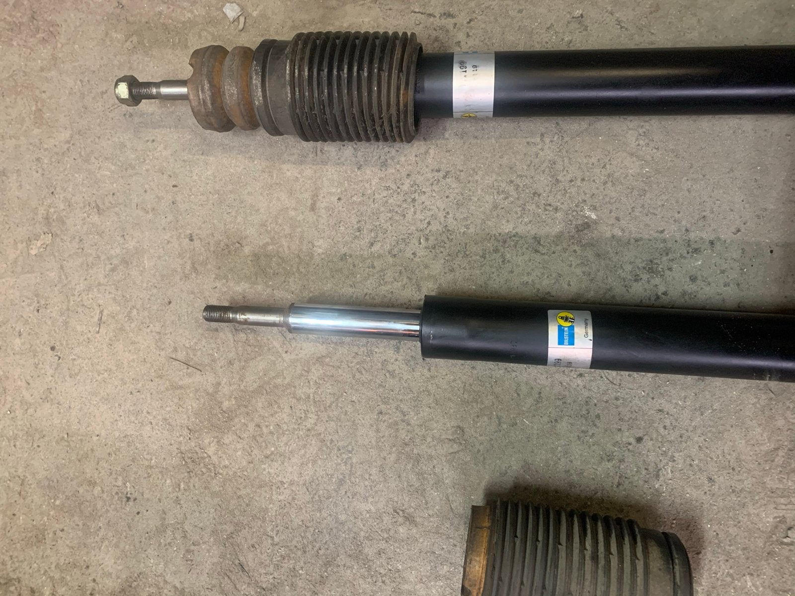 BMW E34 Bilstein Gasdruk Schokdempers Vooraan - Past op elk, Auto-onderdelen, Ophalen of Verzenden, Gebruikt, BMW