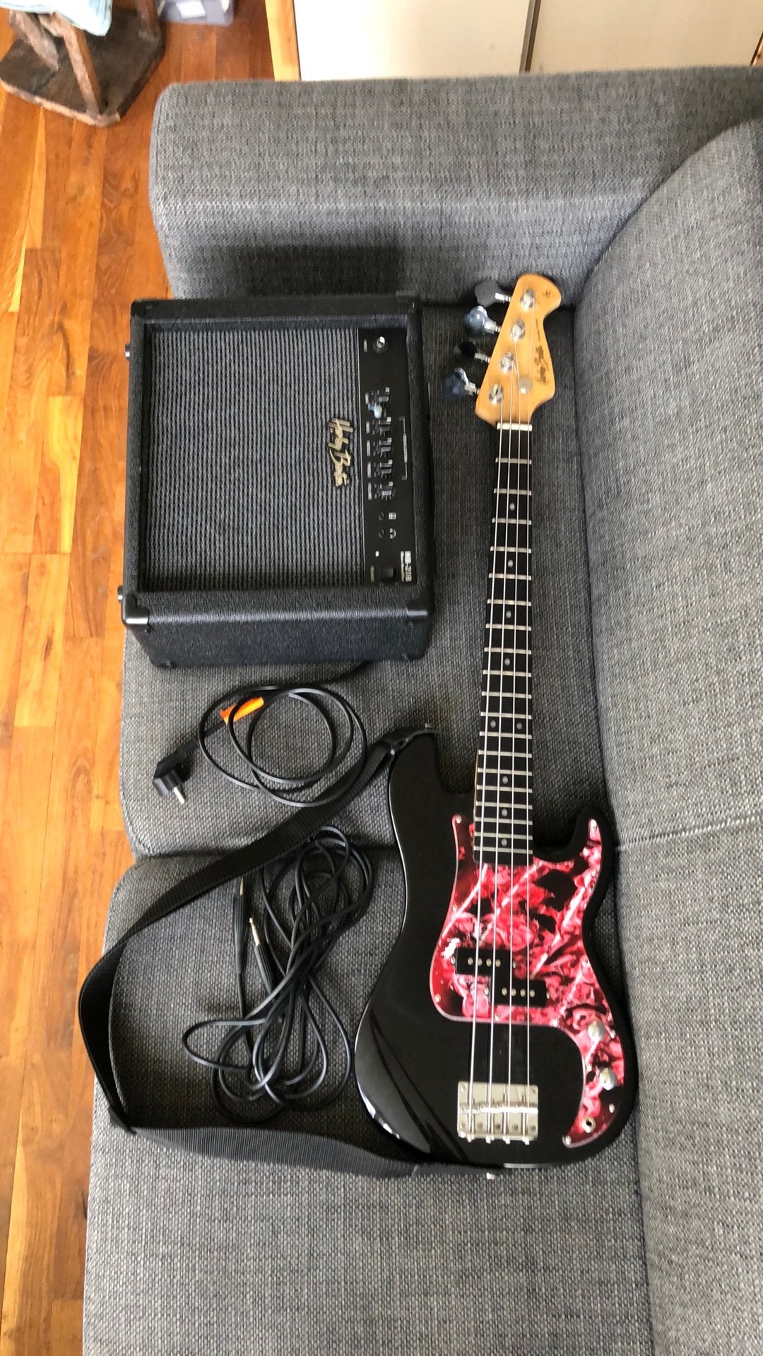 Basgitaar beginners set, Gebruikt, Met versterker, Solid body, Ophalen