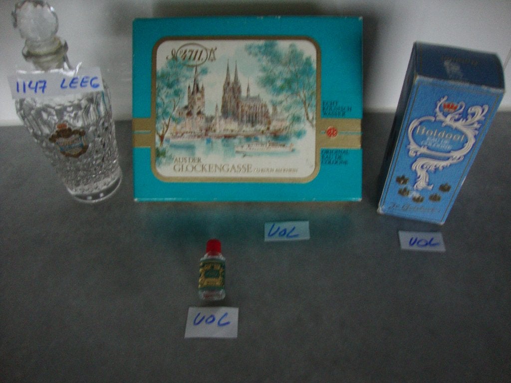 EAU DE COLOGNE BOLDOOT, Ophalen of Verzenden, Zo goed als nieuw, Parfumfles, Gevuld