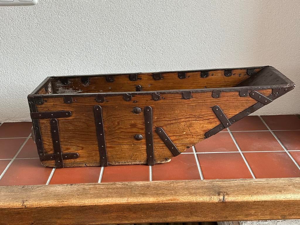 Antieke houten stortbak / industriële bak, Ophalen