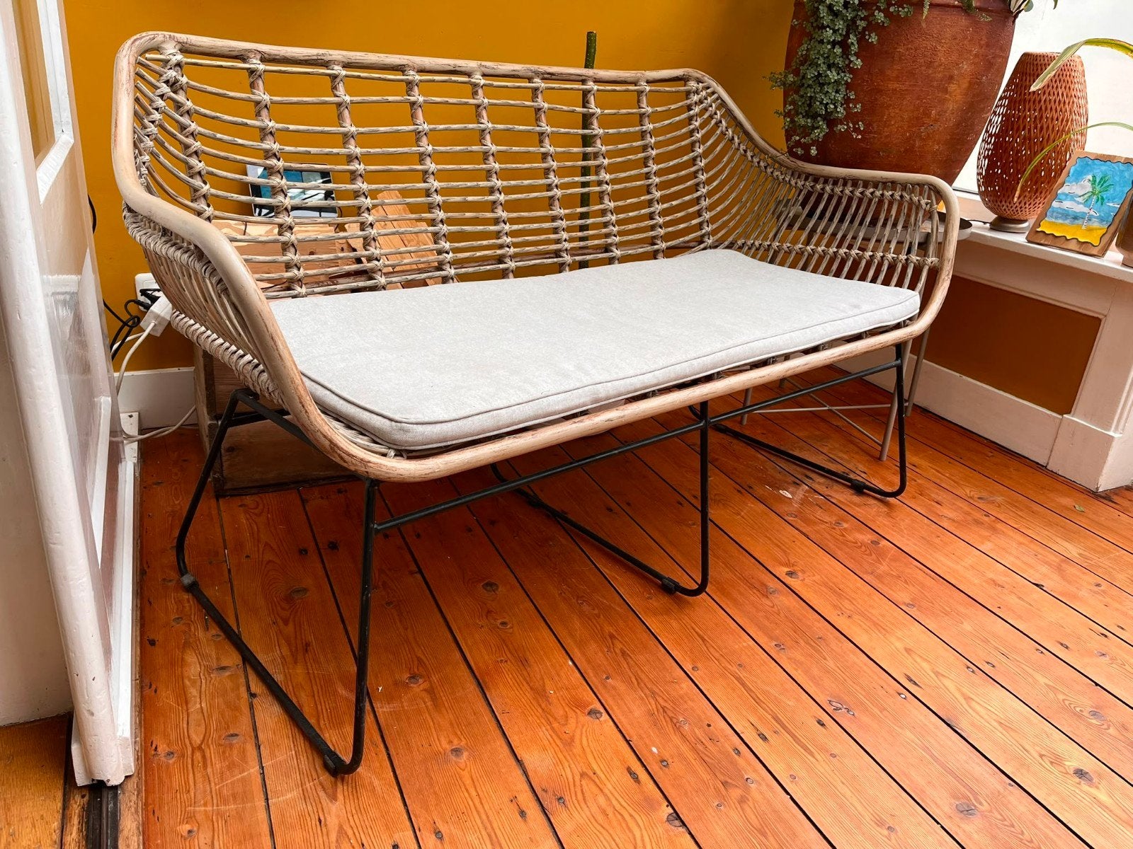 Tuinbankje met kussen - nog te koop bij Karwei voor €289,-, Ophalen, Bohemian, Modern, Scandinavisch, 50 tot 75 cm, 125 cm of meer