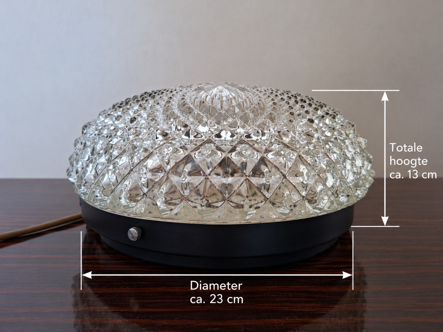 Vintage plafondlamp met schitterend reliëfglas, Gebruikt, Jaren 70, Glas, Plafondlamp