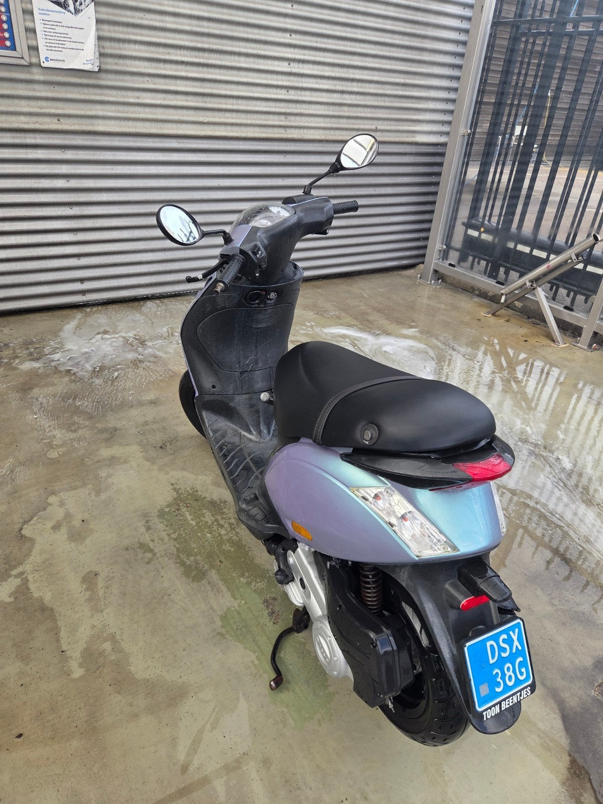 Zip snor, Fietsen en Brommers, Scooters | Piaggio, Ophalen of Verzenden, Zo goed als nieuw, Benzine, Zip