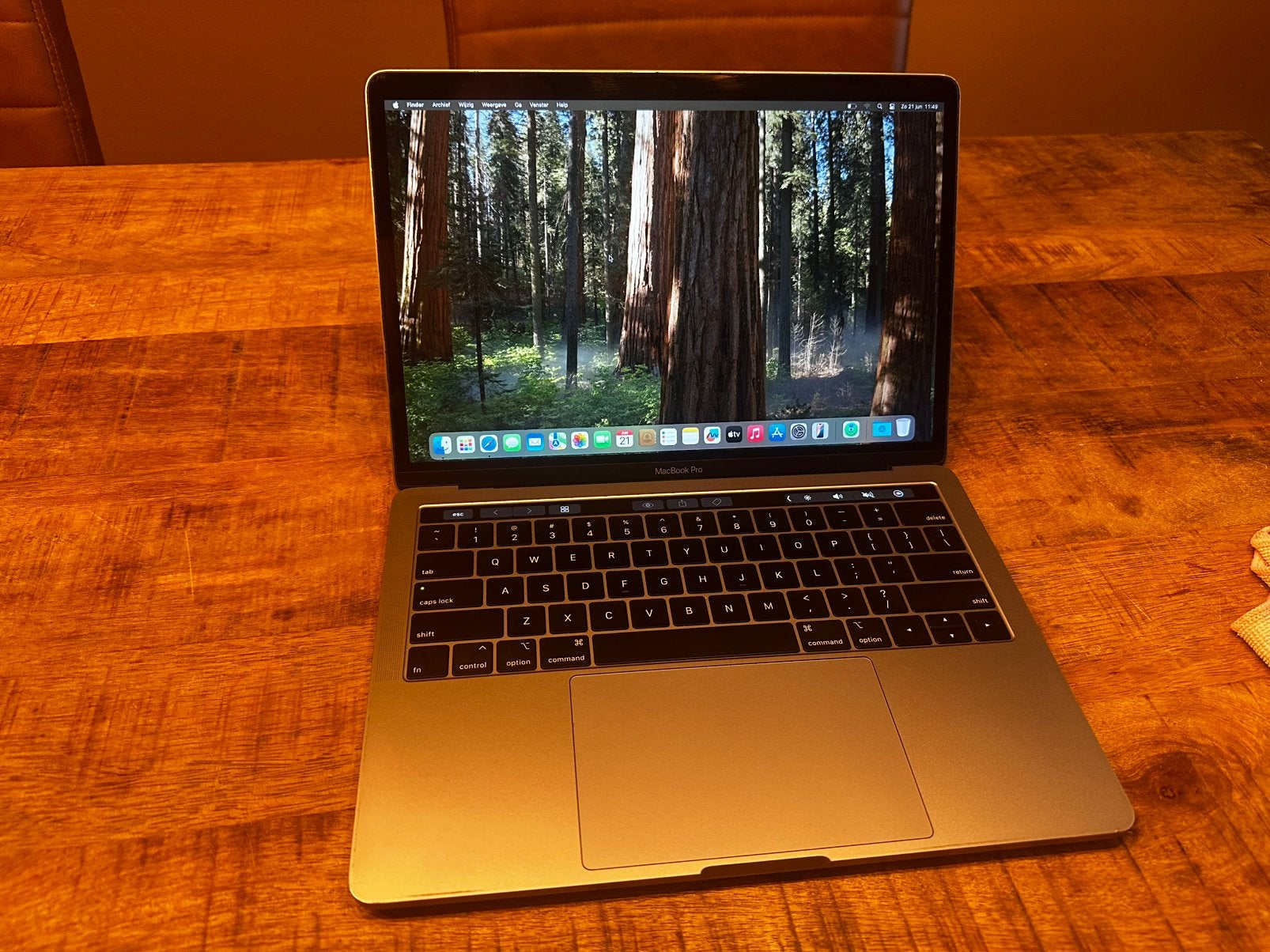 Macbook Pro 2019 13” Touchbar, Computers en Software, Apple Macbooks, MacBook Pro, 2 tot 3 Ghz, Qwerty, 8 GB