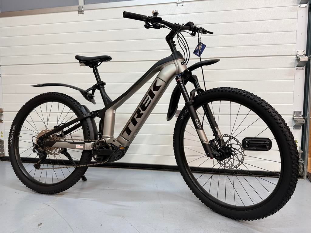Trek power fly E-bike in absolute Nieuwstraat., Fietsen en Brommers, Ophalen, 57 cm of meer, Fully, Zo goed als nieuw