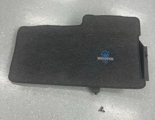Subwoofer met versterker voor Volvo V70 / XC70 (2e generatie, Auto-onderdelen, Ophalen of Verzenden, Gebruikt, Volvo