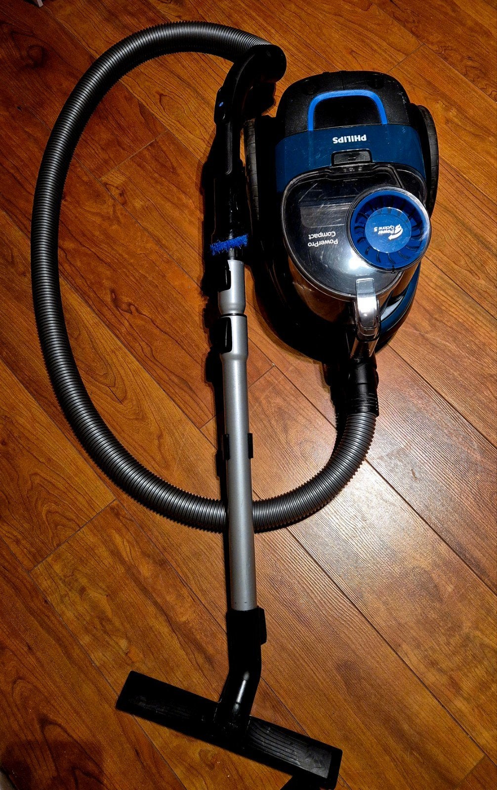 Philips PowerPro Compact stofzuiger, zakloos, Ophalen, Philips, Zo goed als nieuw, Sledestofzuiger