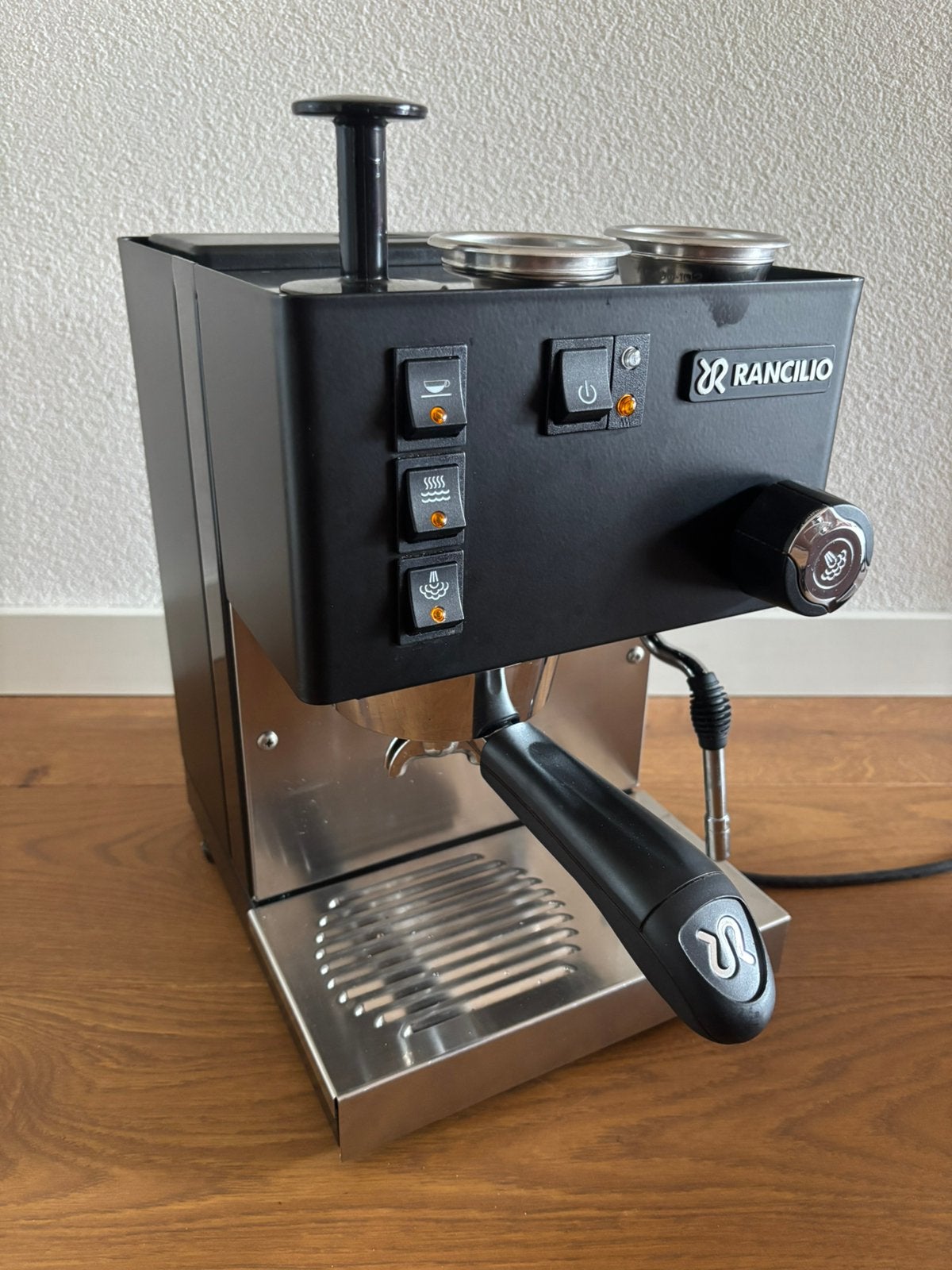 Rancilio Silvia Eco V5 Limited Black edtion | zwart, 10 kopjes of meer, Ophalen, Zo goed als nieuw, Espresso apparaat