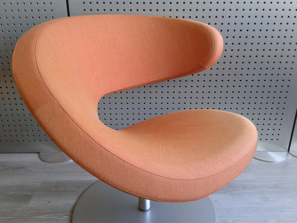 Variér (Stokke) Peel Club (Terracotta) Heel Mooi!, Huis en Inrichting, Fauteuils, Overige materialen, Ophalen of Verzenden, Zo goed als nieuw