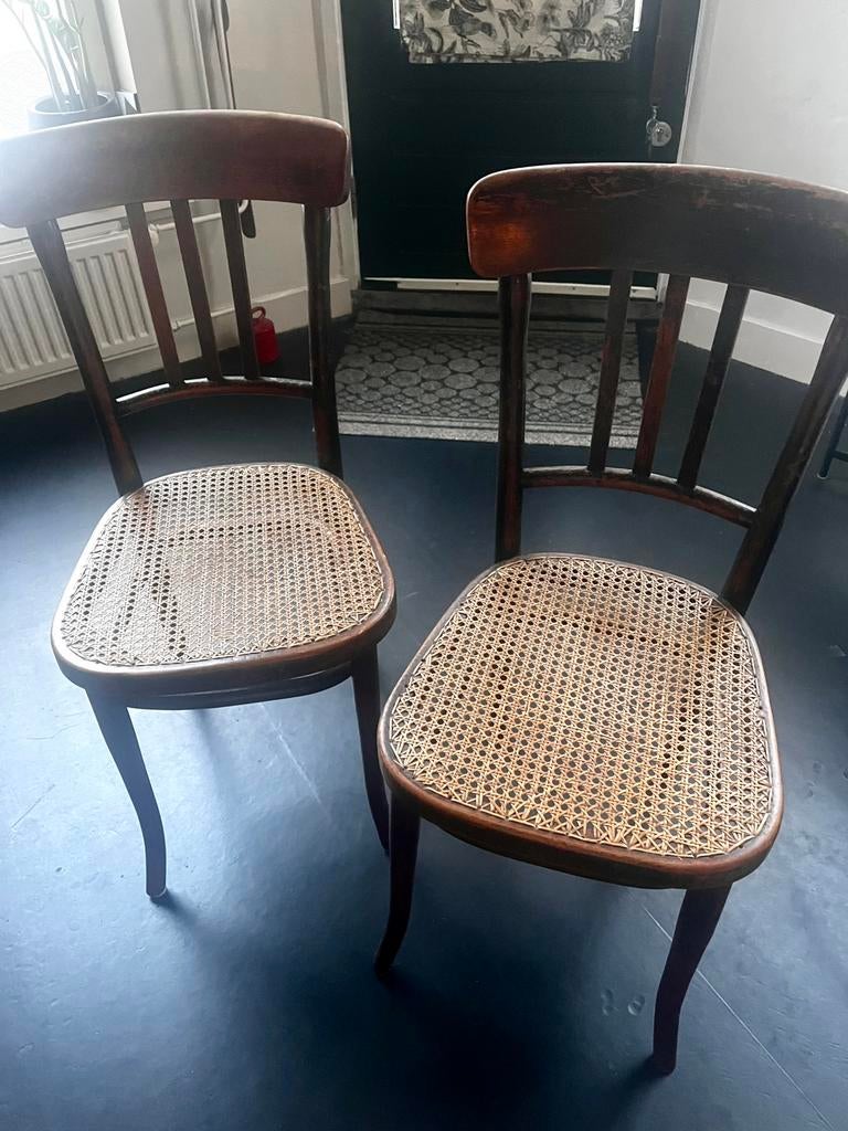 Thonet stoelen, Ophalen