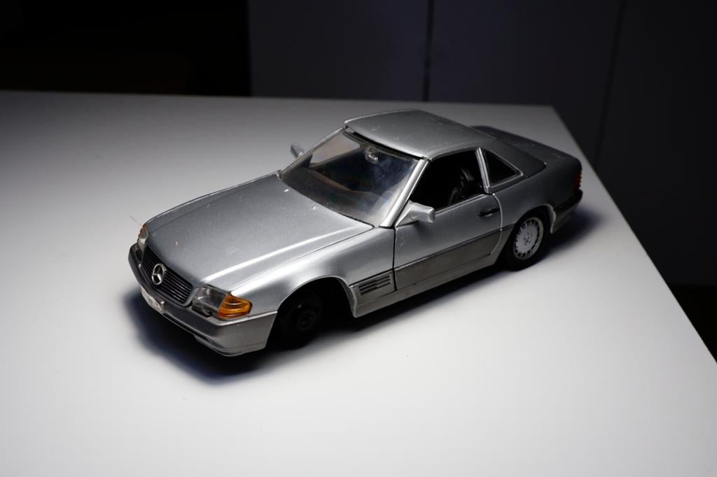 Revell - Mercedes-Benz 500 SL - Schaal 1:18, Verzenden, Gebruikt, Auto, Revell