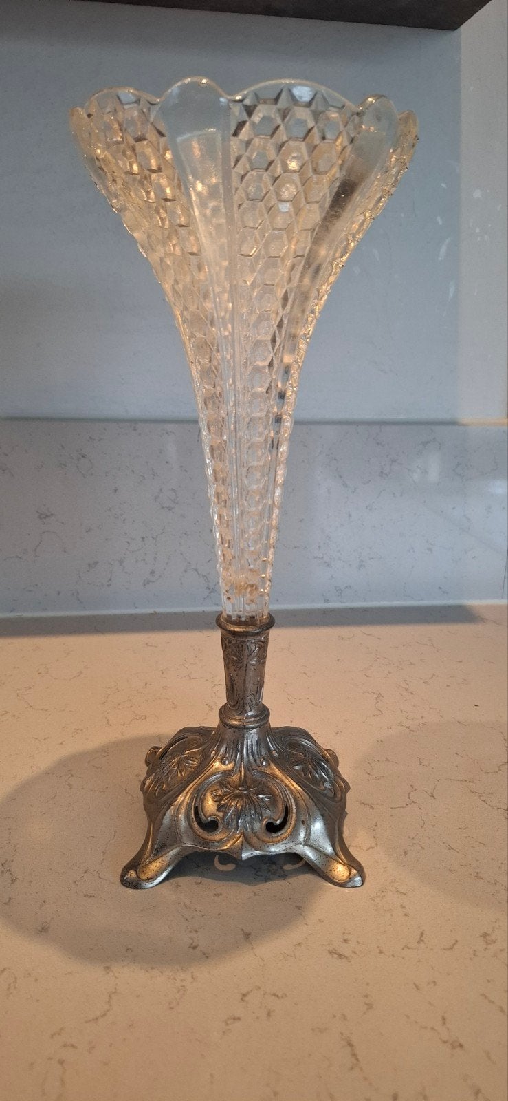 Antieke Epergne Vaas met Metalen Voet (1880-1920), Ophalen of Verzenden