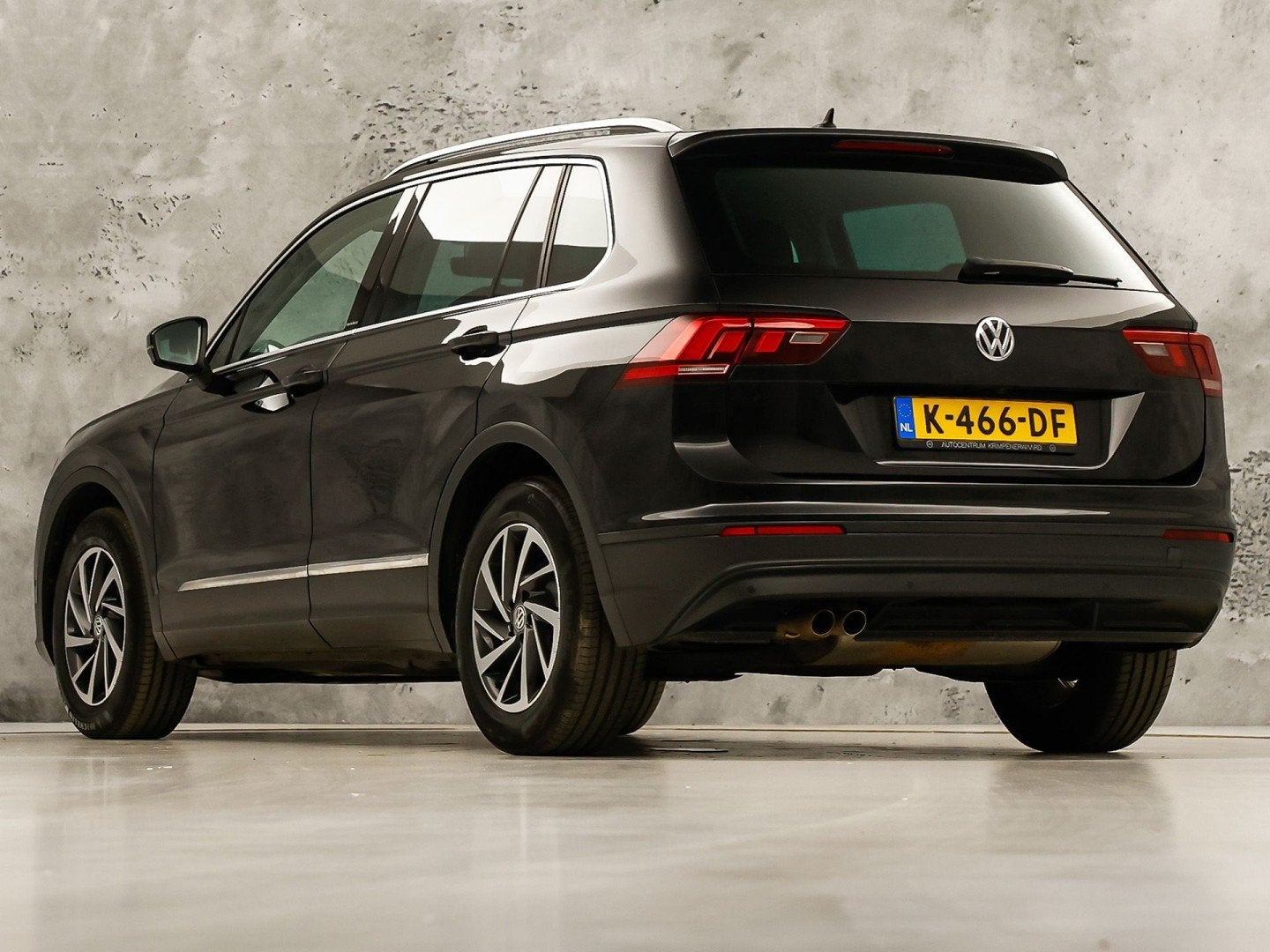 Volkswagen Tiguan 1.5 TSI ACT Highline 150Pk Automaat (VIRTU, 12 maanden, Zwart, Adaptive Cruise Control, SUV of Terreinwagen
