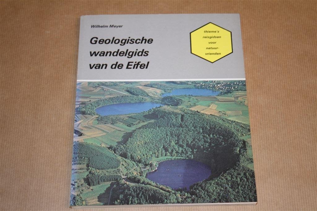Geologische wandelgids van de Eifel, Ophalen of Verzenden, Zo goed als nieuw, Europa