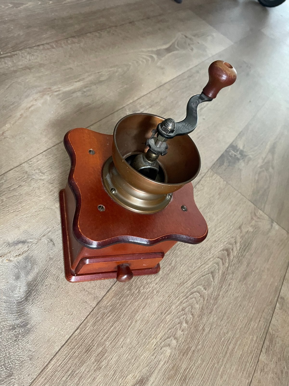 Vintage handmatige koffiemolen - Hout en koper, Ophalen of Verzenden, Gebruikt