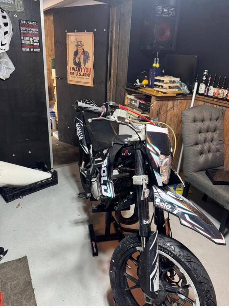 Derbi Senda D50B0 - Snelle brommer met blok revisie, Ophalen of Verzenden, Gebruikt, Maximaal 45 km/u