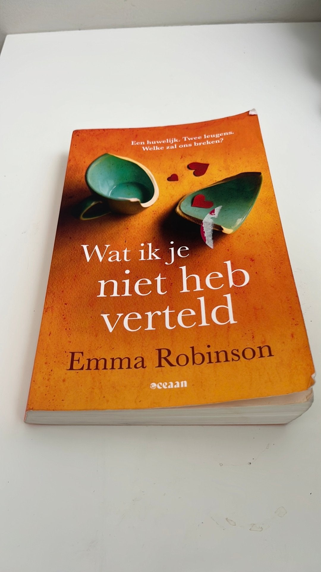 Emma Robinson - Wat ik je niet heb verteld, Ophalen of Verzenden, Gelezen, Emma Robinson