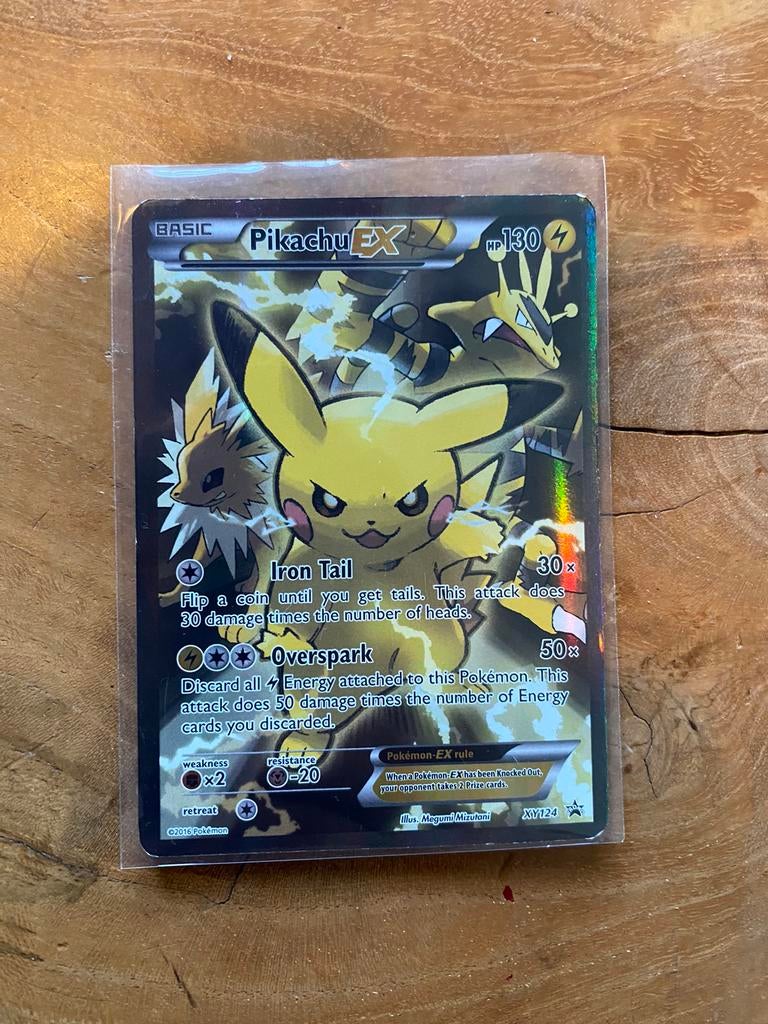 Pokemon Pickachu EX XY124, Ophalen of Verzenden, Zo goed als nieuw