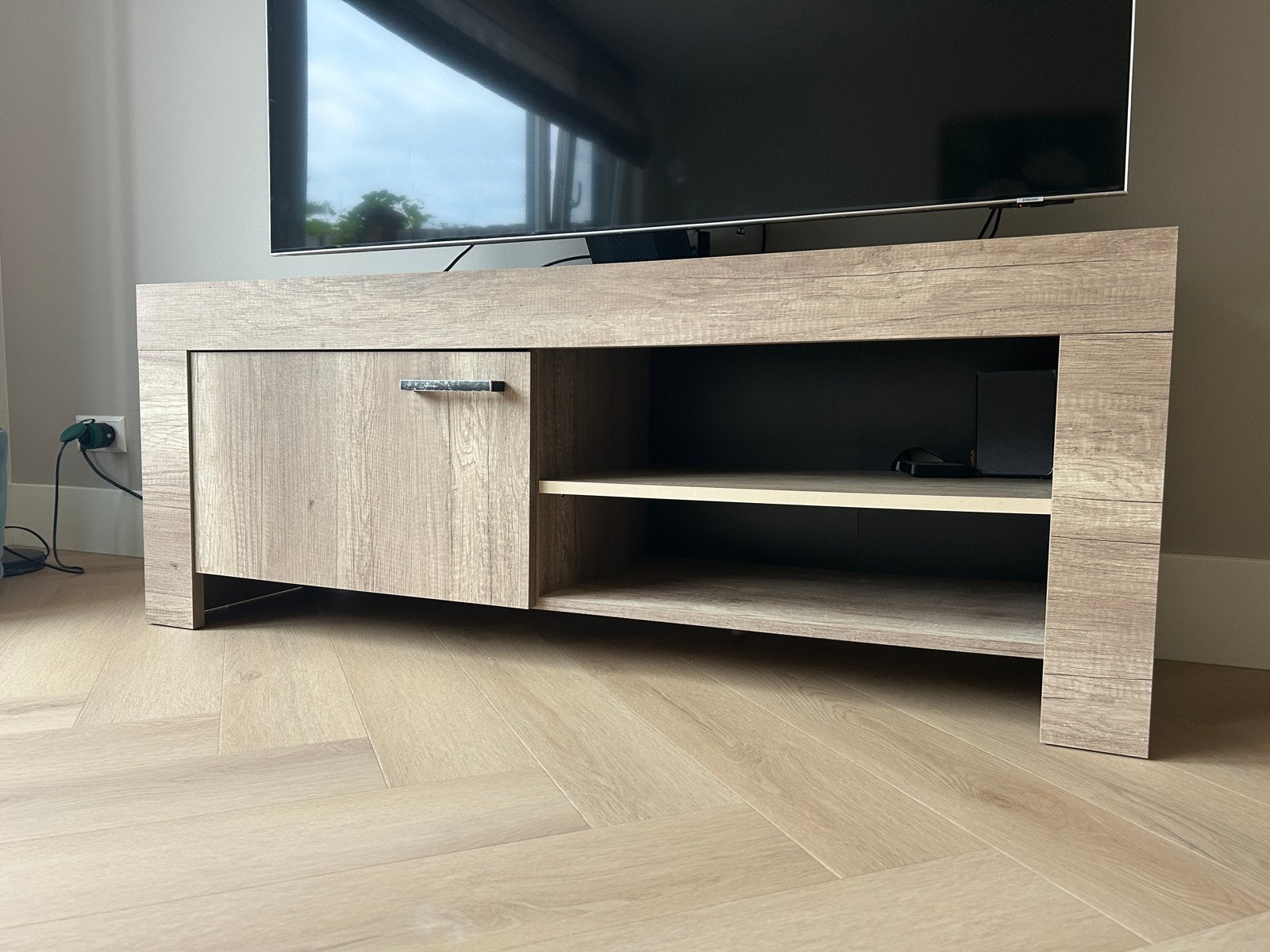Tv meubel / dressoir houtlook 140cm breed, Ophalen, Gebruikt, 100 tot 150 cm, Minder dan 100 cm