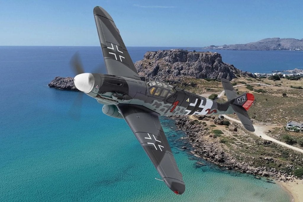 Messerschmitt Bf 110E-2 Trop Luftwaffe 1943 Corgi AA27111, Carmodel s.r.l. Viale Europa Unita snc info@modelcarswholesale.com
