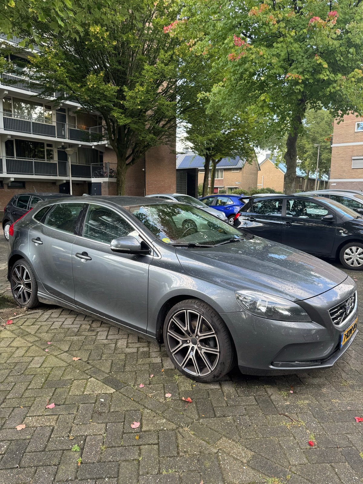 Volvo V40 1.6 D2 Momentum | R-Design interieur | 2013, Auto's, Voorwielaandrijving, 28 km/l, 4 cilinders, 1257 kg