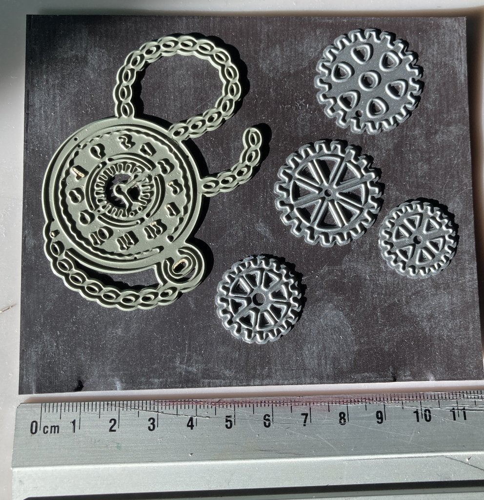 snijmallen zakhorloge en radertjes, Ophalen of Verzenden, Zo goed als nieuw, Overige thema's, Pons of Mal