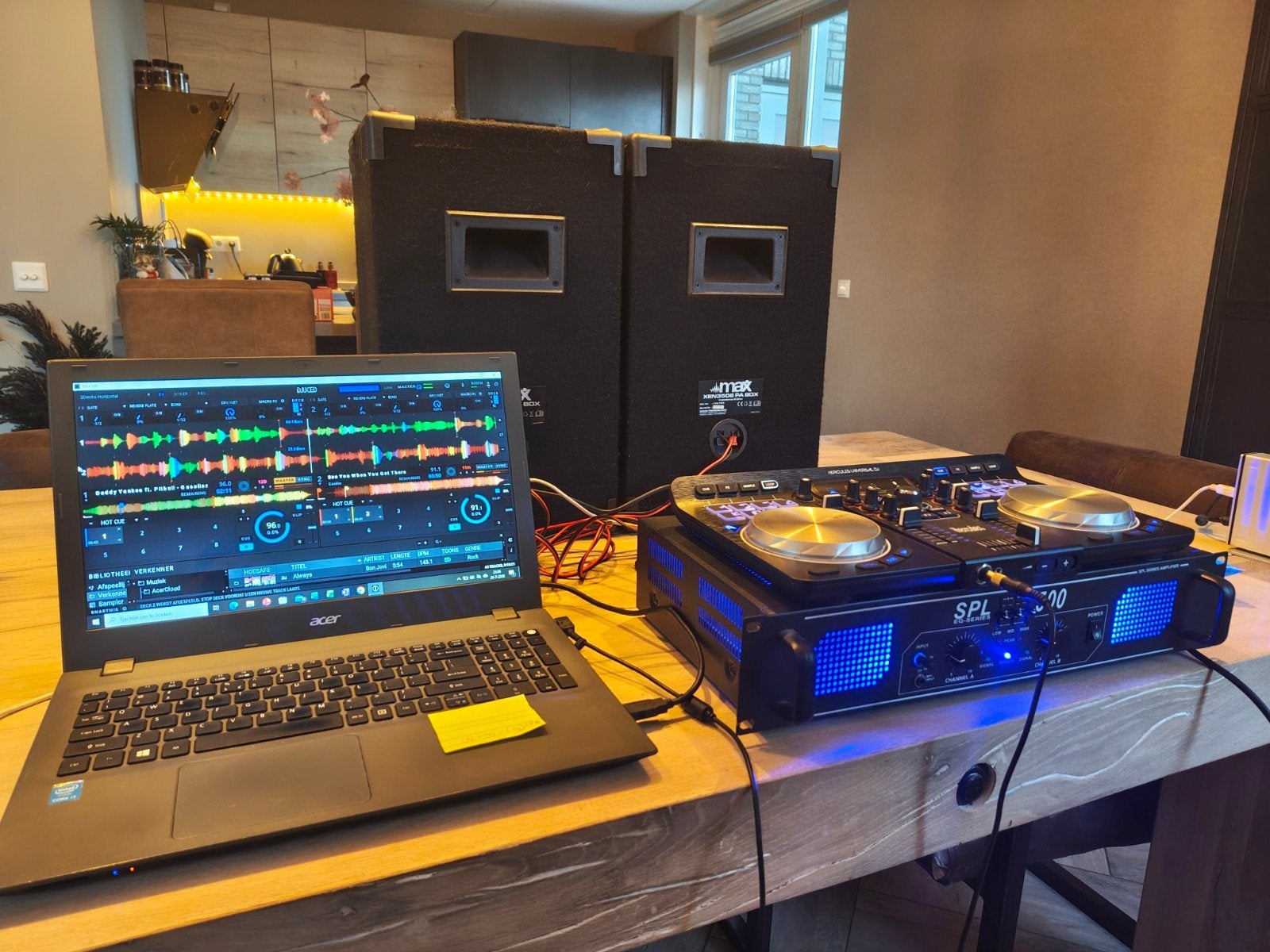 Complete DJ-set | Hercules Universal DJ | Versterker + Speak, Ophalen of Verzenden, Zo goed als nieuw