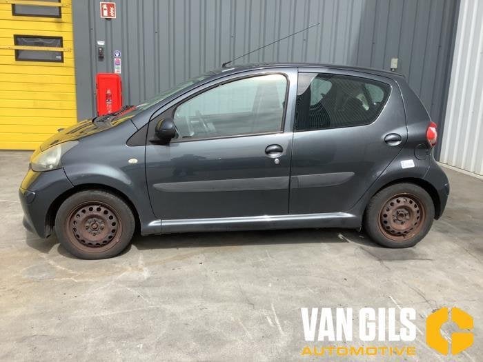 Toyota Aygo Aygo (B10), Hatchback, 2005 / 2014 1.0 12V VVT-i, Toyota Deutschland GmbH, Kundenbetreuung@toyota.de, Toyota-Allee 2 ,50858, Köln, Deutschland
