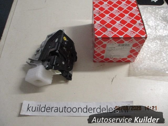 Deurslot Rechts Voor Audi A4 A5 Q3 Q5 Q7 VW Touareg Febi 172, -, Nieuw, Ophalen of Verzenden, Audi