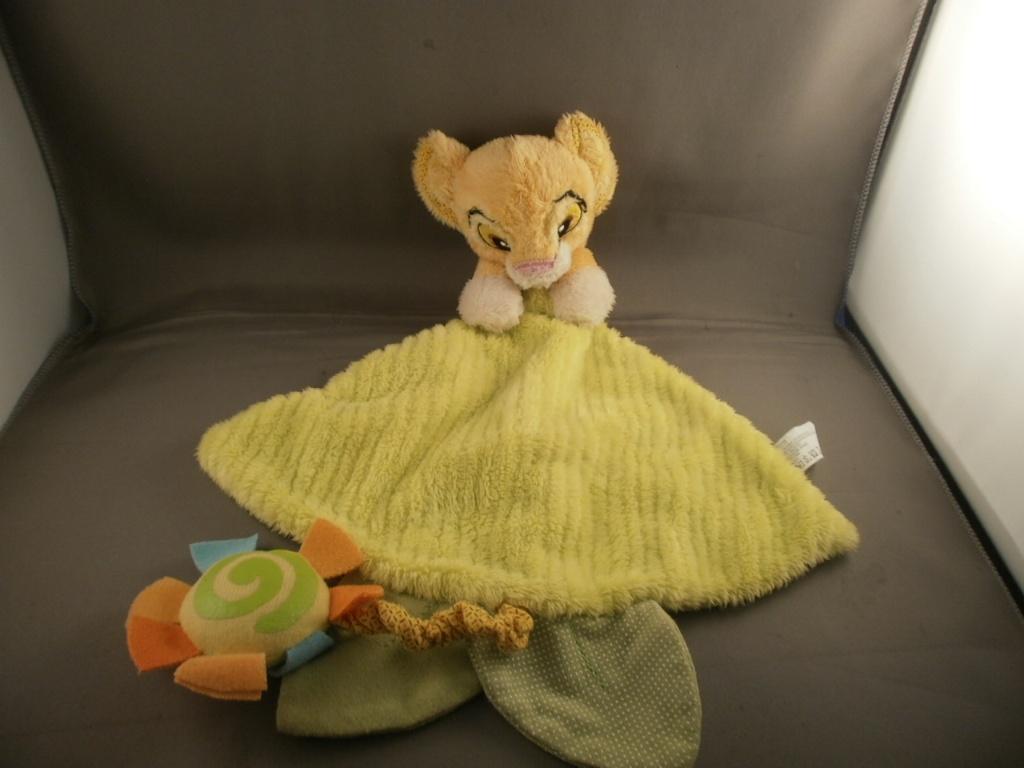 Disney nicotoy simba leeuw welpje doekje groen rib velours, Disney, Overige typen, Nieuw, Ophalen of Verzenden