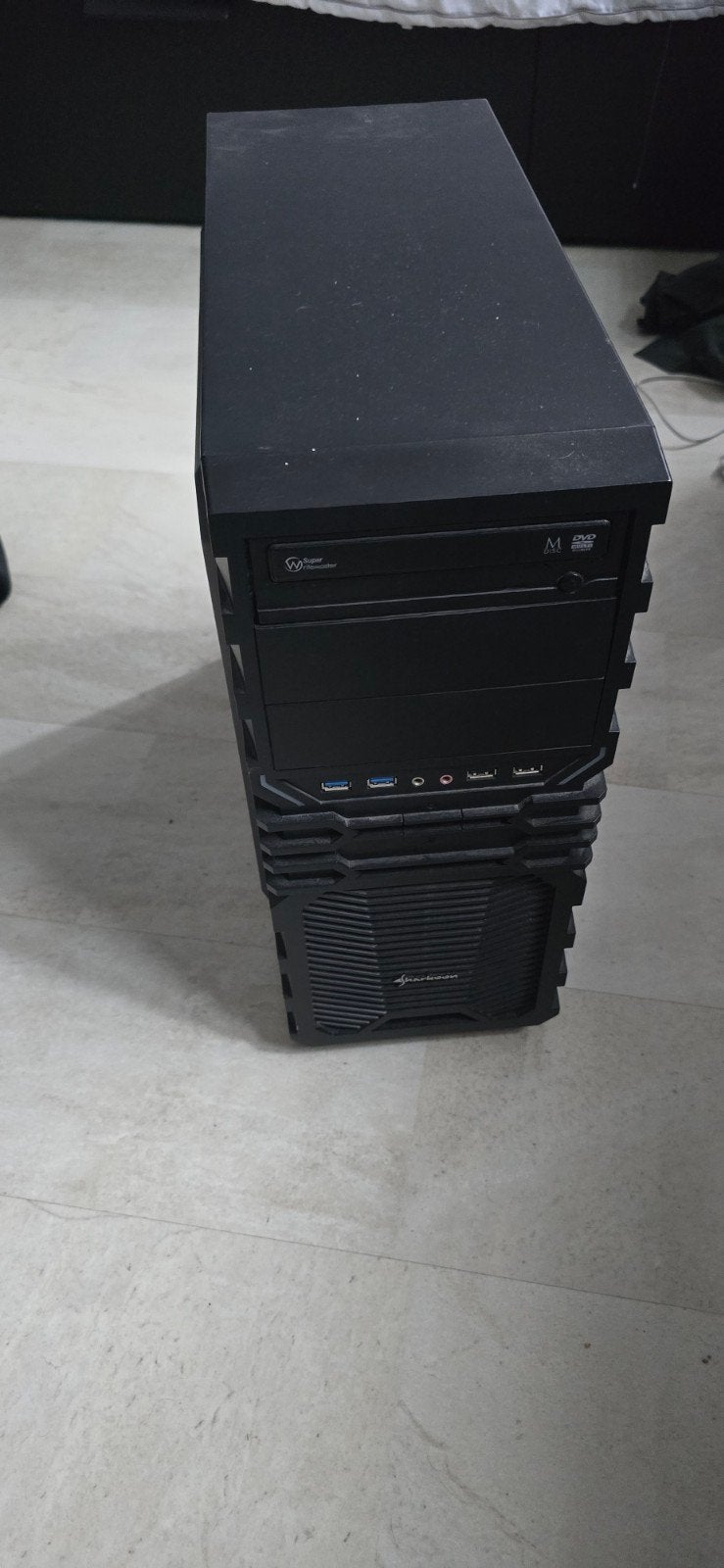 Gaming pc met monitor, Gebruikt, Met monitor, 8 GB, Ophalen of Verzenden