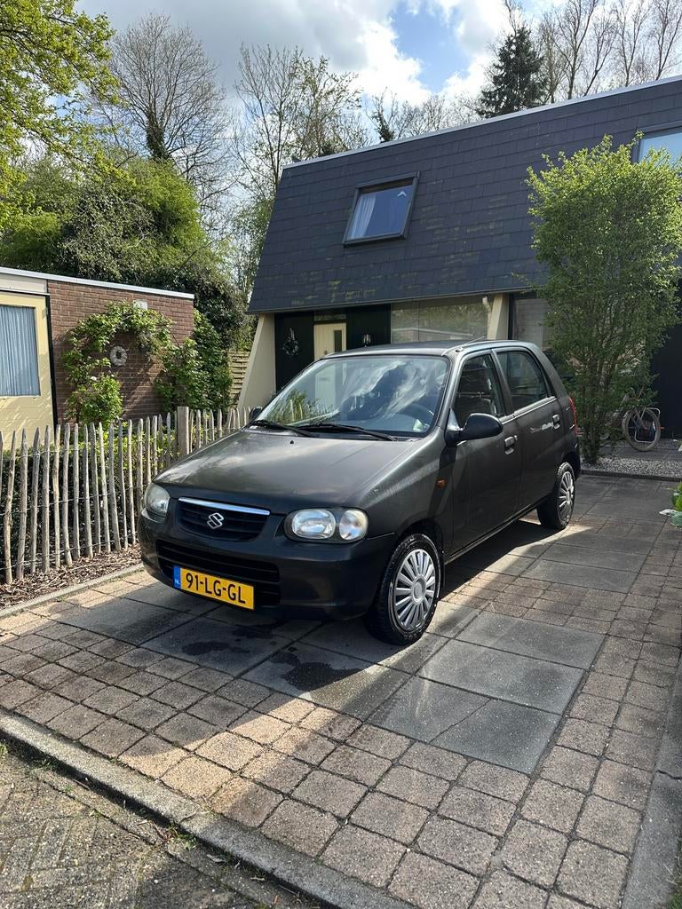 Suzuki Alto | 2002 | APK April 2027, Auto's, Voorwielaandrijving, 750 kg, 4 cilinders, 4 stoelen