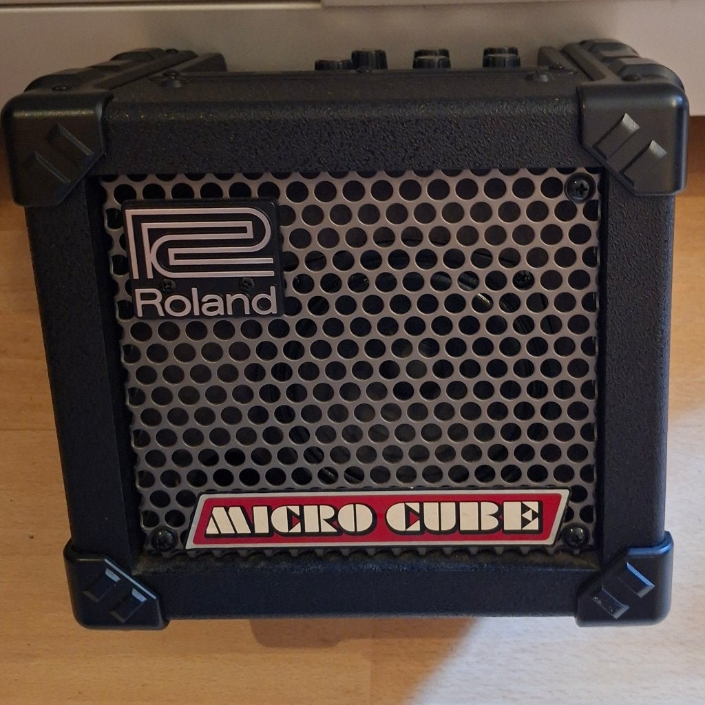 Roland Micro Cube Draagbare Gitaarversterker, Ophalen, Gebruikt, Minder dan 50 watt