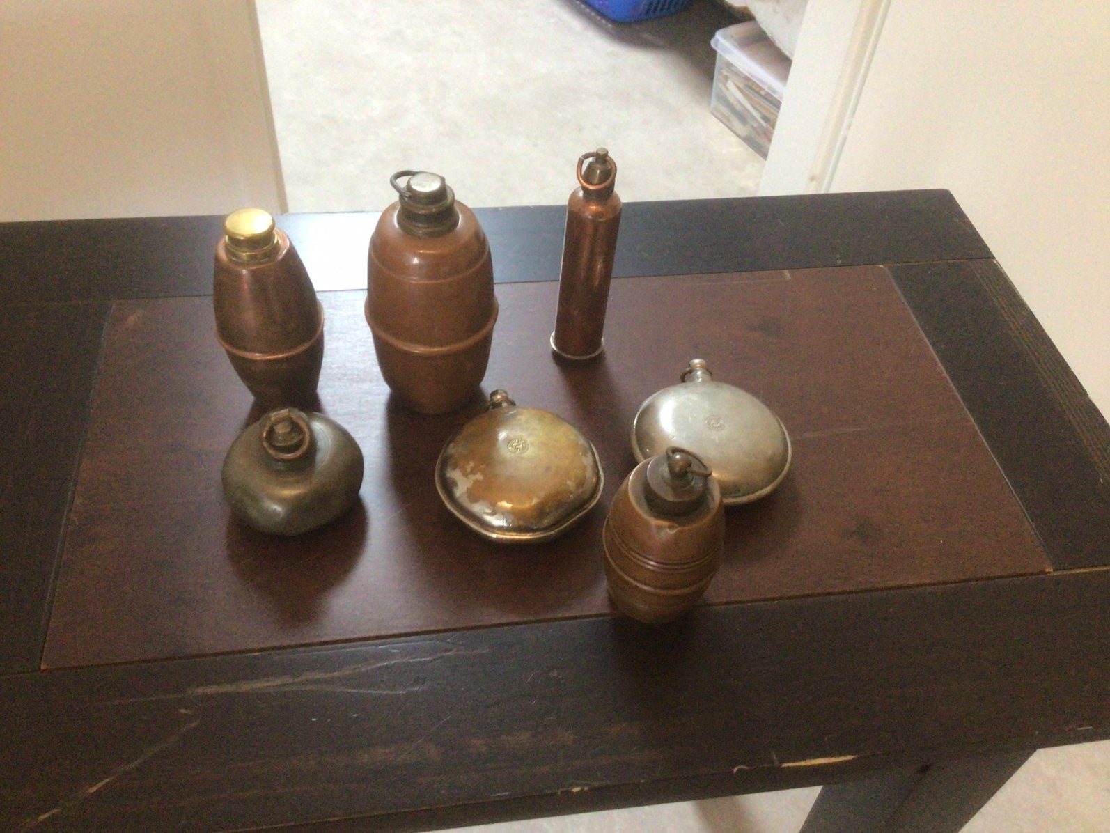 7 stuks kleine kruikjes te koop, wel gezamenlijk., Antiek en Kunst, Ophalen of Verzenden, Koper