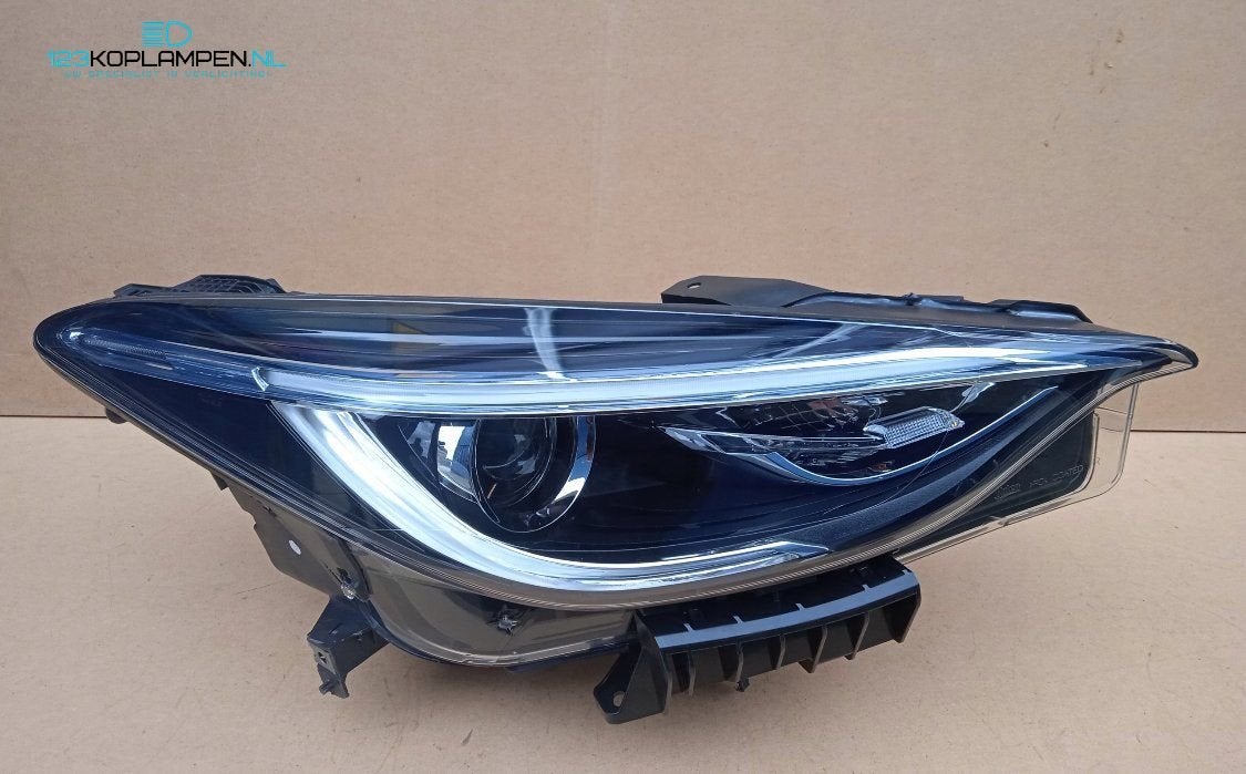 Infiniti QX30 Xenon Led koplamp rechts, Gebruikt, -, -, Ophalen of Verzenden