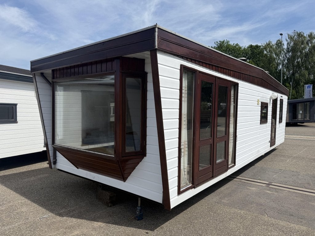 Saricar Chalet 10.50 x 3.70 m 2 Slp Winterhard, Niet ingevuld, Niet ingevuld, Niet ingevuld