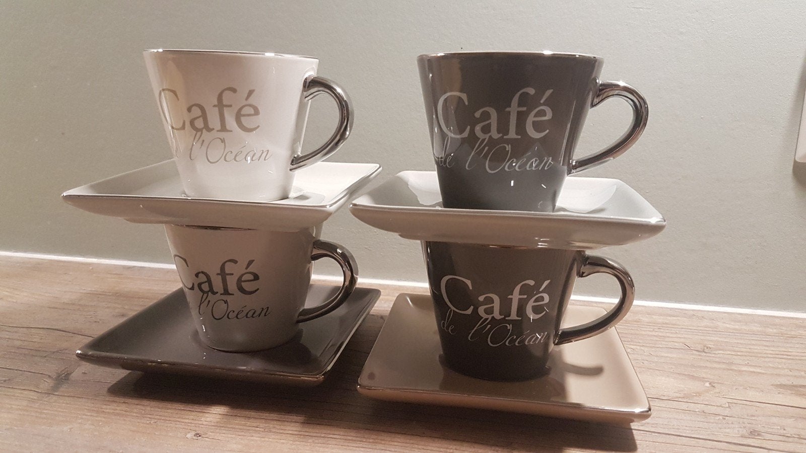 Kop en schotel van Maison du Monde, Huis en Inrichting, Keuken | Servies, Ophalen of Verzenden, Zo goed als nieuw, Overige stijlen