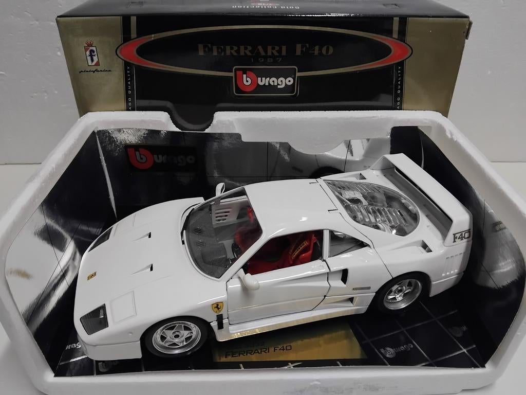 Ferrari F40  Rare white edition 1987 Bburago metal 1:18 K, Ophalen of Verzenden, Zo goed als nieuw, Auto, Overige merken