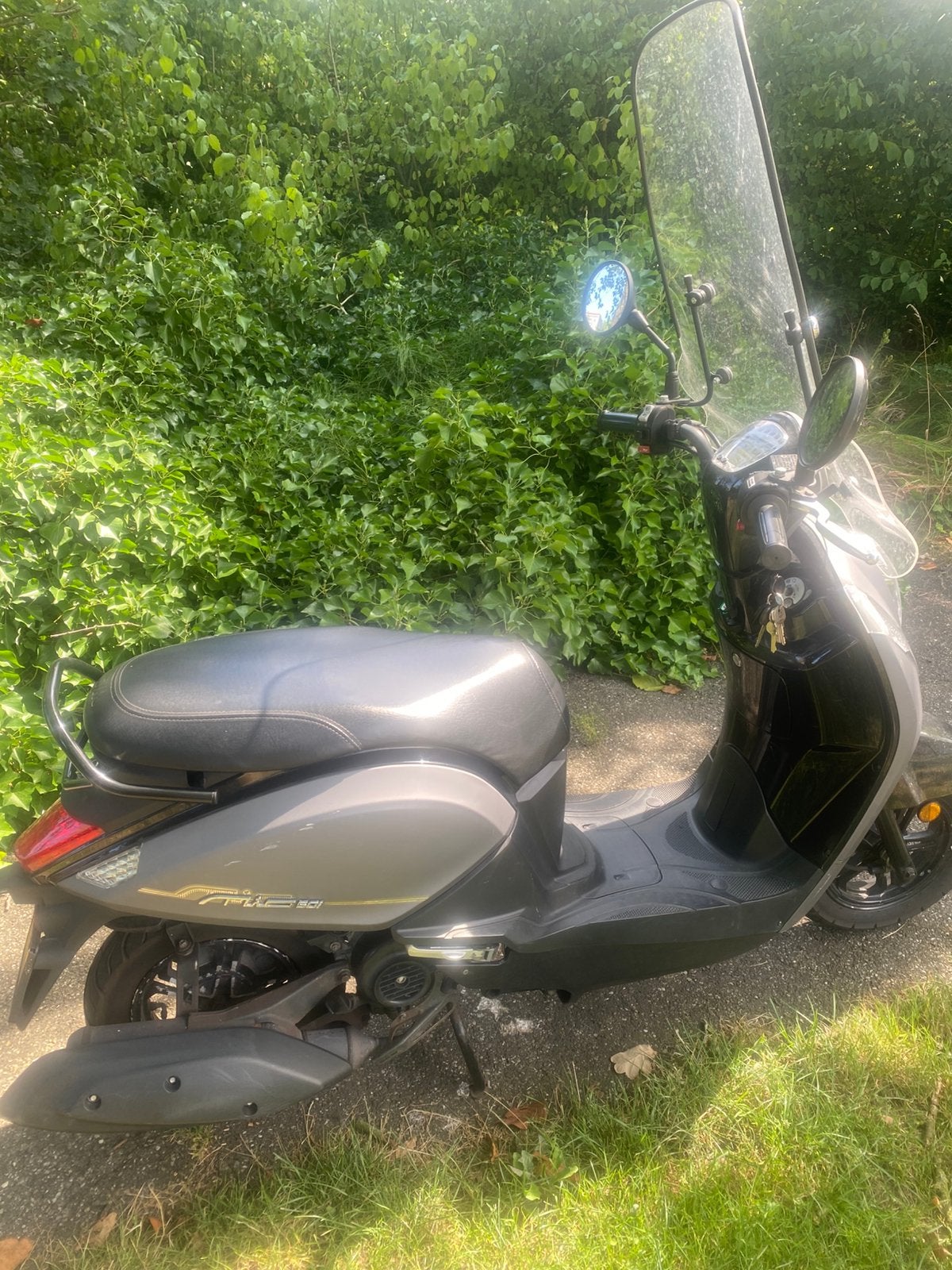 Sym mio 50i 2021, Ophalen, Gebruikt, Benzine, Mio