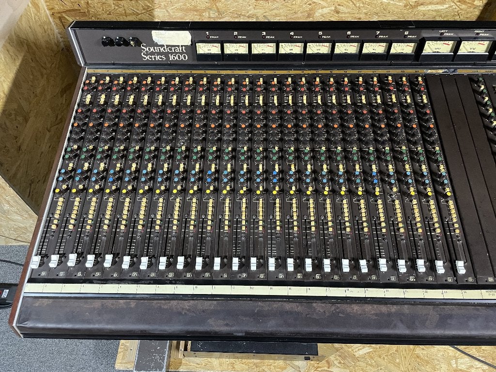 Soundcraft Series 1600, Muziek en Instrumenten, Ophalen, Gebruikt, 20 kanalen of meer