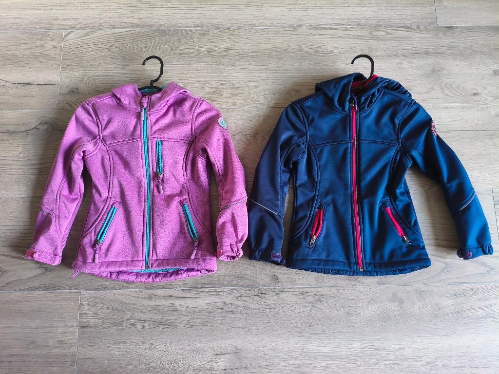 Softshell jasjes maat 128, Kinderen en Baby's, Kinderkleding | Maat 128, Zo goed als nieuw, Meisje, Jas, Ophalen of Verzenden