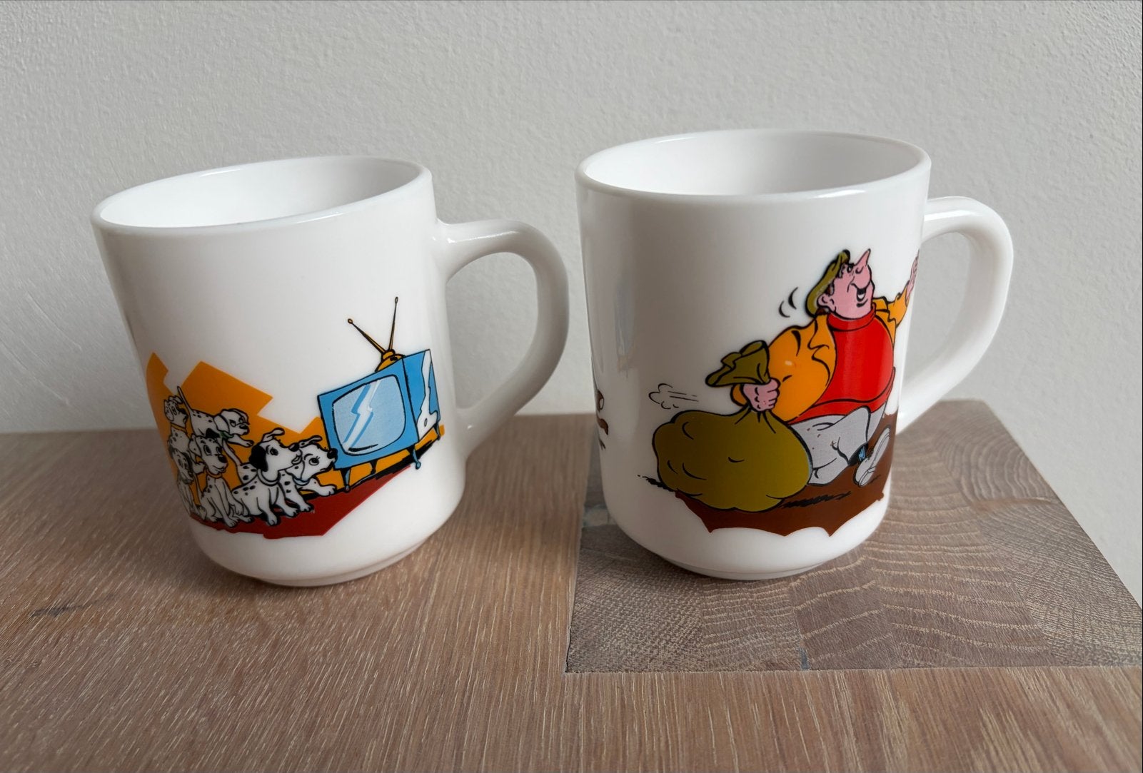 Set van 2 Disney 101 Dalmatiërs mokken, Verzamelen, Ophalen of Verzenden, Overige figuren, Gebruikt, Servies