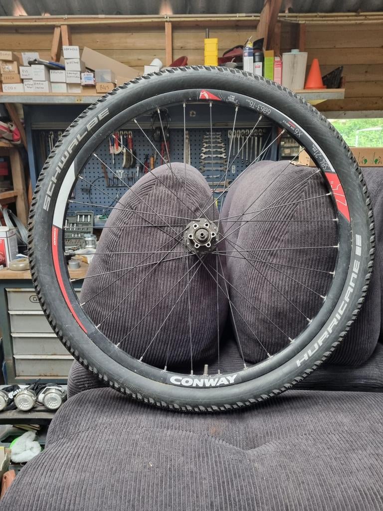 Conway voorwiel 27.5 inch, Fietsen en Brommers, Fietsonderdelen, Ophalen, Band