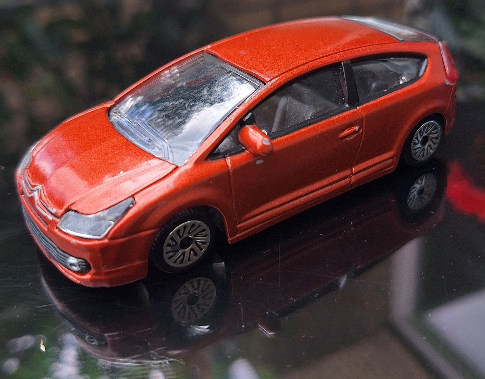 Burago citroën c4, Hobby en Vrije tijd, Modelauto's | 1:43, Ophalen of Verzenden, Zo goed als nieuw, Auto, Overige merken