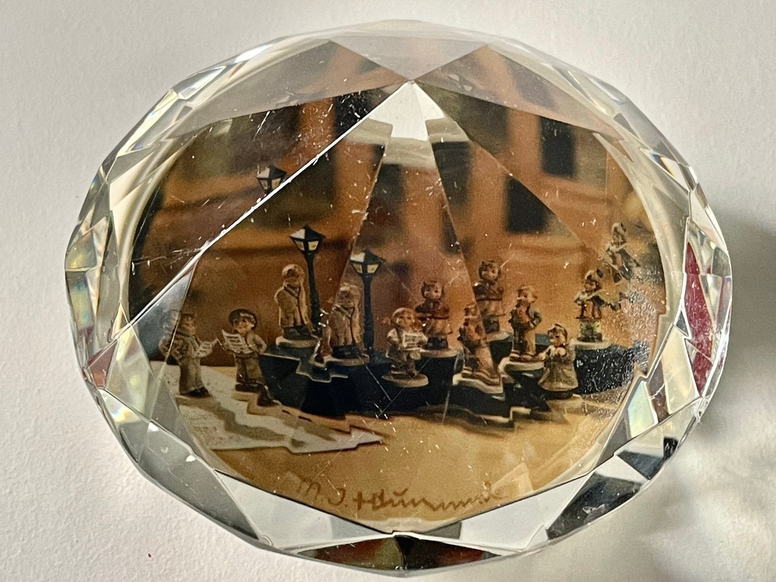 Kristallen piramide met Hummel afbeelding, Ophalen of Verzenden